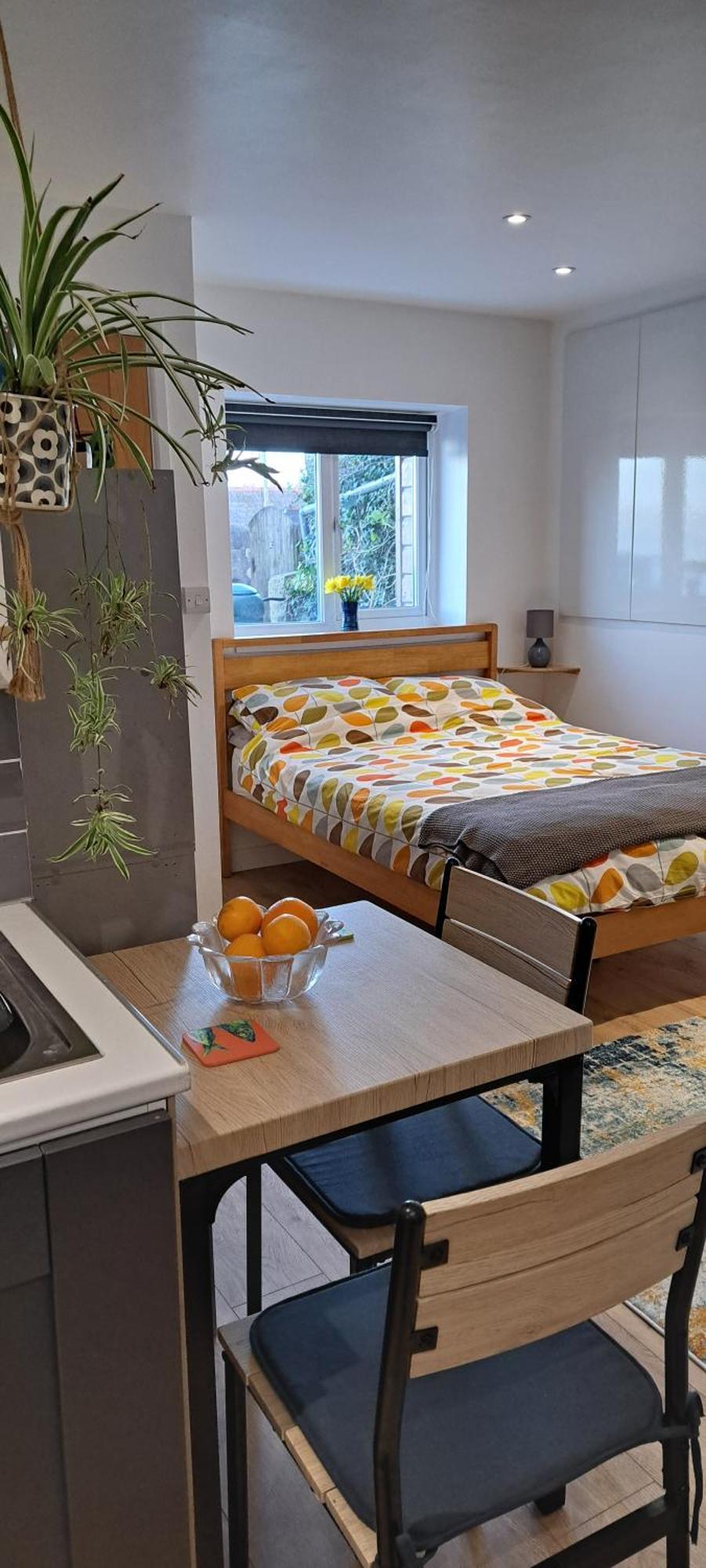 Modern Studio Apartment With Outstanding Views, Sleeps 2 Newlyn Buitenkant foto